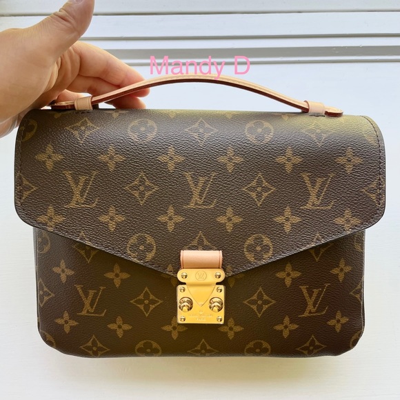 Louis Vuitton Handbags - Louis Vuitton Pochette Métis
